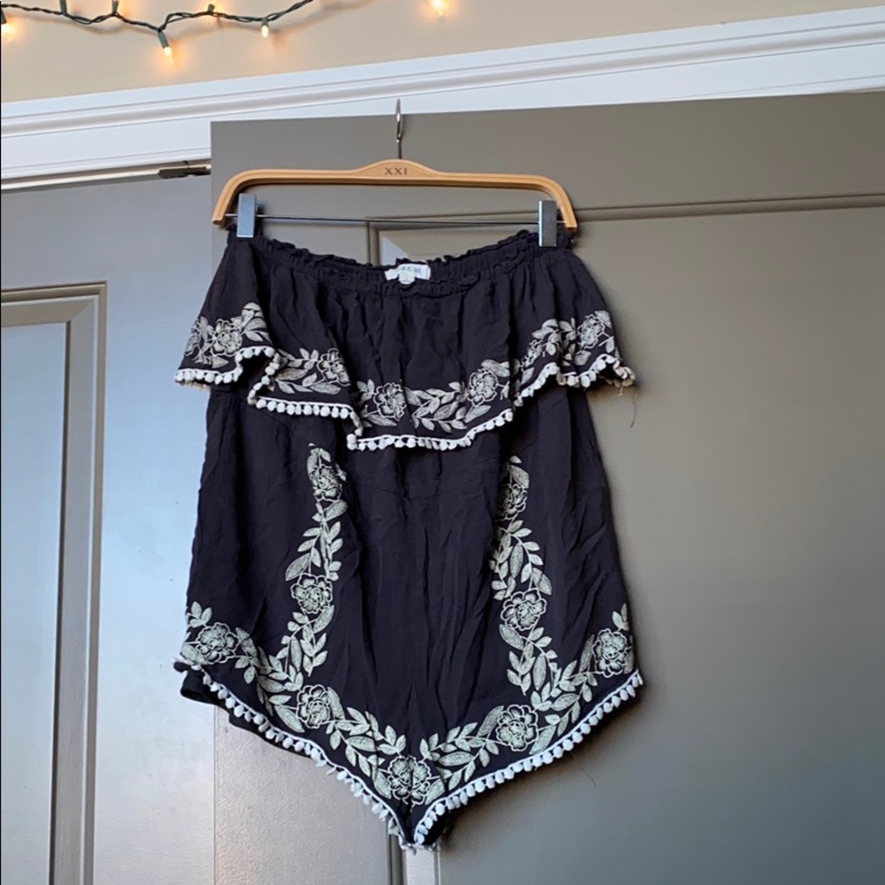 2/$8 🌿 Romper
